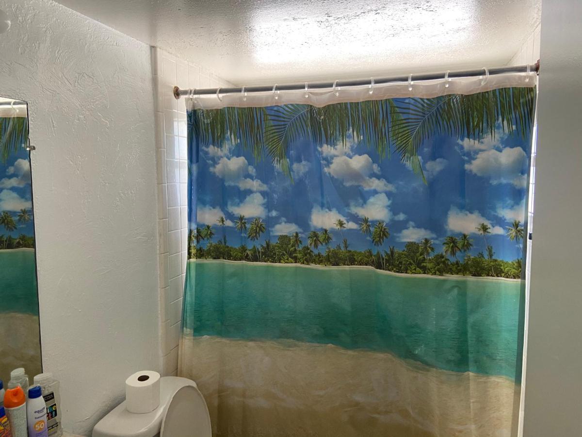 Private Room In A 2 Bedroom 1 Bathroom Shared With Host, On The Beach, Surrounded By Resorts, Only 2 People Max St. Pete Beach Ngoại thất bức ảnh